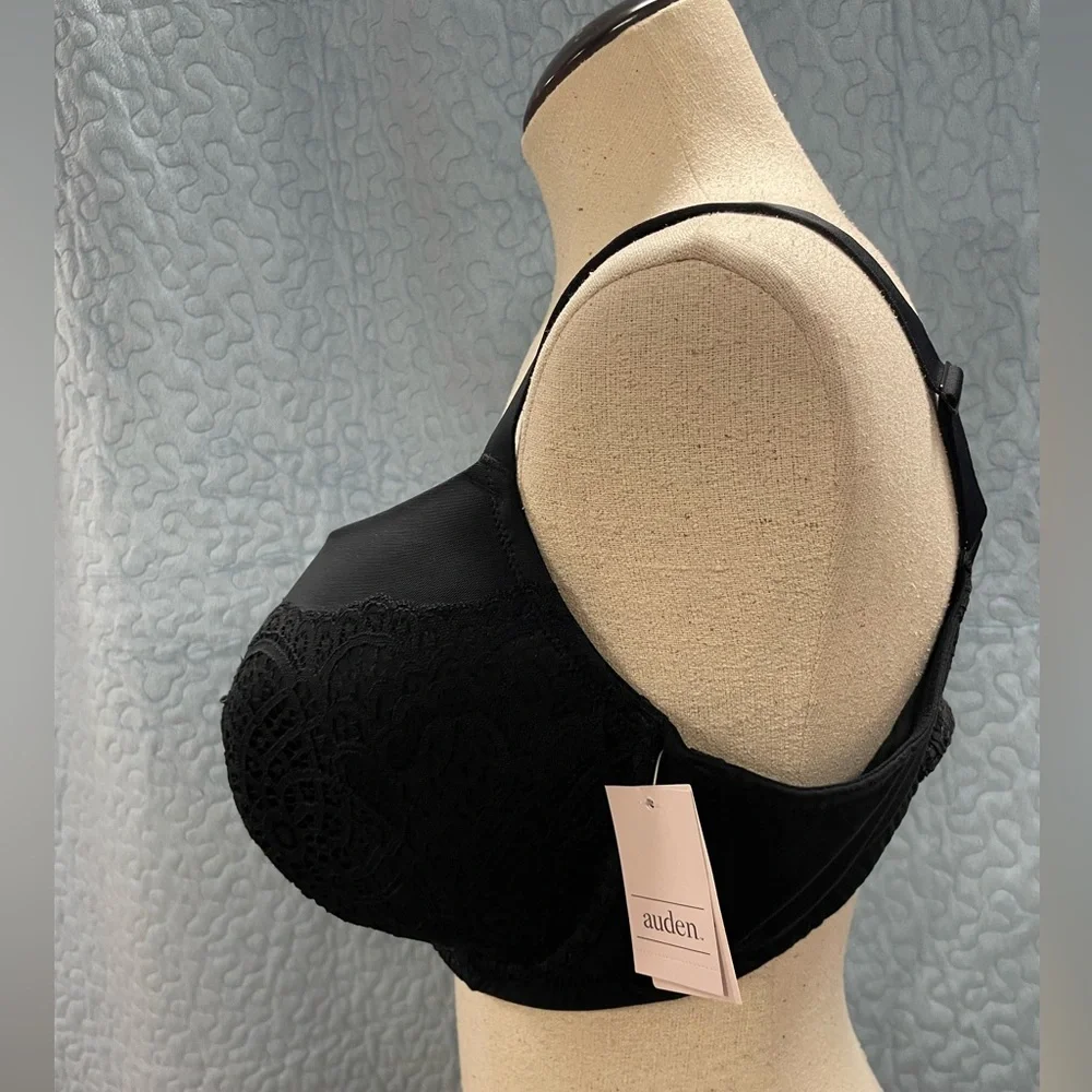 Black lace underwear bra
